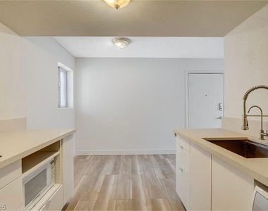 3841 Daisy Street - Photo Thumbnail 16