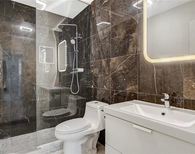 3841 Daisy Street - Photo Thumbnail 24