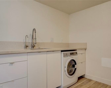 3841 Daisy Street - Photo Thumbnail 17