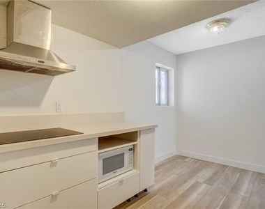 3841 Daisy Street - Photo Thumbnail 15