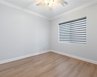 10534 Mandarino Avenue - Photo Thumbnail 29