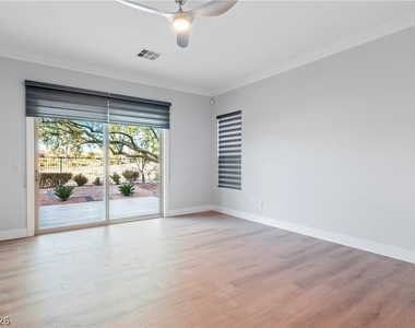 10534 Mandarino Avenue - Photo Thumbnail 31