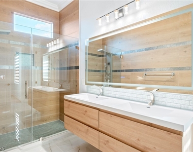 10534 Mandarino Avenue - Photo Thumbnail 28