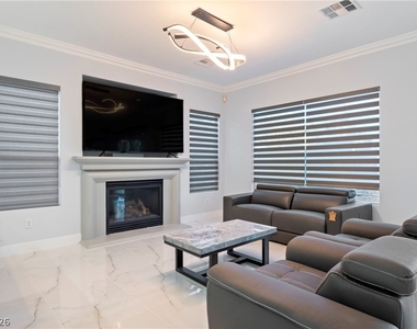 10534 Mandarino Avenue - Photo Thumbnail 22