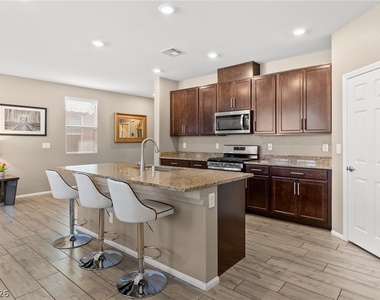 5347 Boschetto Street - Photo Thumbnail 6