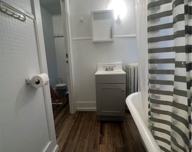 255 W 5th Street - Photo Thumbnail 2