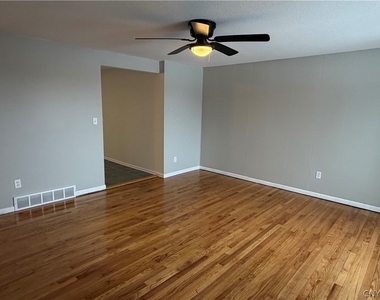 8587 Caughdenoy Road - Photo Thumbnail 1