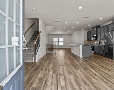 3614 Shore Wood Avenue - Photo Thumbnail 1