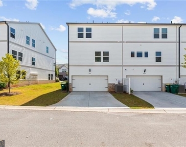 3614 Shore Wood Avenue - Photo Thumbnail 39