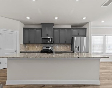 3614 Shore Wood Avenue - Photo Thumbnail 13