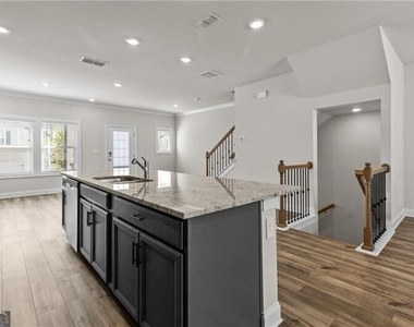 3614 Shore Wood Avenue - Photo Thumbnail 10