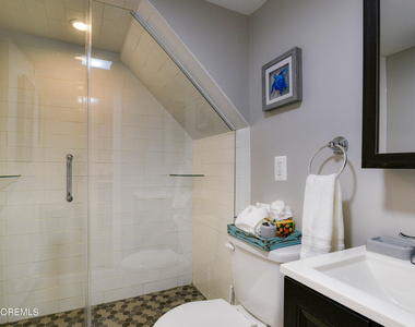19 Webb Avenue - Photo Thumbnail 12