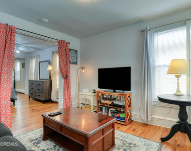 19 Webb Avenue - Photo Thumbnail 5