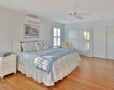 305 Baltimore Avenue - Photo Thumbnail 11