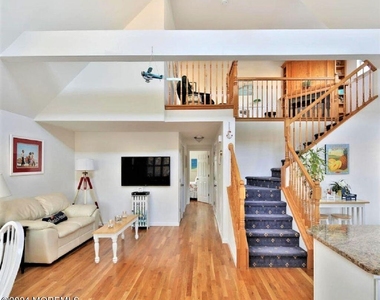 305 Baltimore Avenue - Photo Thumbnail 5