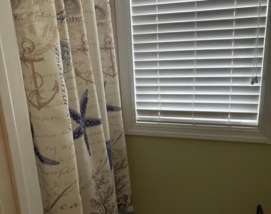 11 W Harborside Drive W - Photo Thumbnail 11