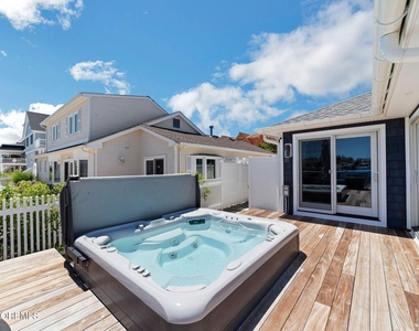 347 Bay Lane - Photo Thumbnail 14