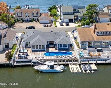 347 Bay Lane - Photo Thumbnail 9