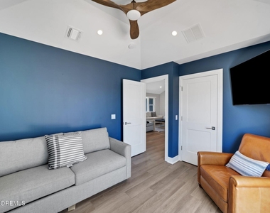 347 Bay Lane - Photo Thumbnail 36