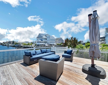 347 Bay Lane - Photo Thumbnail 11