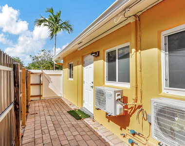 1000 Sw 30th Street - Photo Thumbnail 13