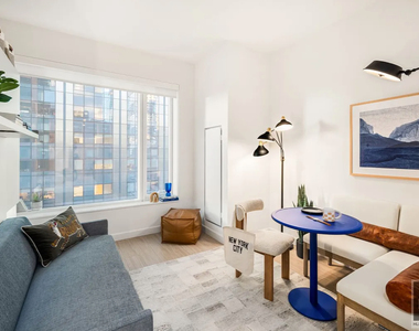 10th Avenue - Photo Thumbnail 1
