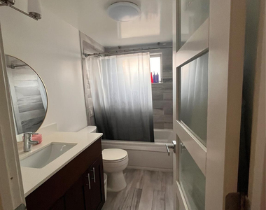 400 Golden Isles Drive - Photo Thumbnail 9