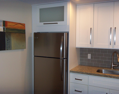 1800 N Andrews Avenue - Photo Thumbnail 6