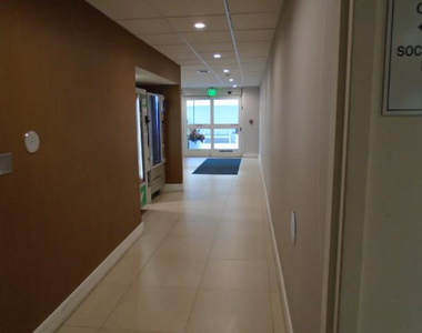 1800 N Andrews Avenue - Photo Thumbnail 34
