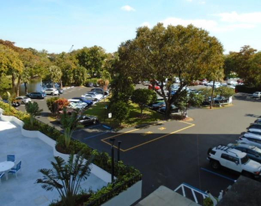 1800 N Andrews Avenue - Photo Thumbnail 22