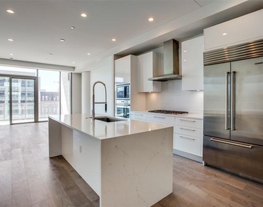 7901 Windrose Avenue - Photo Thumbnail 4