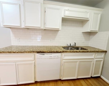 4931 Junius Street - Photo Thumbnail 3
