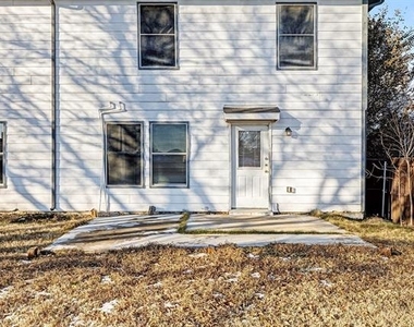 2256 White Oak Drive - Photo Thumbnail 31