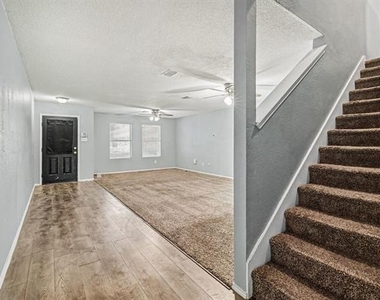 2256 White Oak Drive - Photo Thumbnail 3