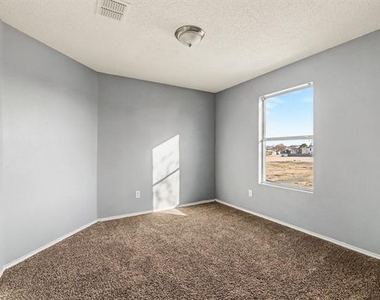2256 White Oak Drive - Photo Thumbnail 20