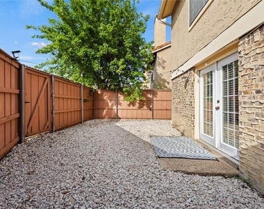 4371 Madera Road - Photo Thumbnail 21