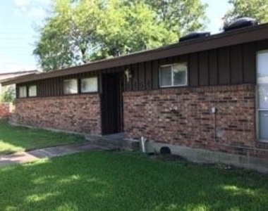 2801 Mill Pond Road - Photo Thumbnail 2