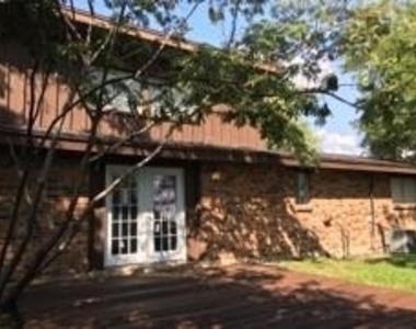 2801 Mill Pond Road - Photo Thumbnail 10
