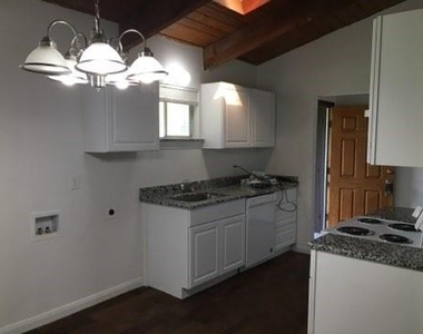 2801 Mill Pond Road - Photo Thumbnail 8