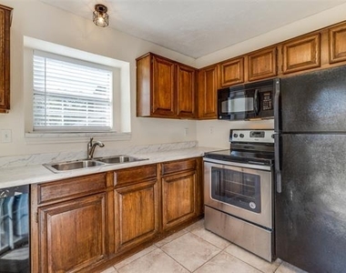 14277 Preston Road - Photo Thumbnail 6