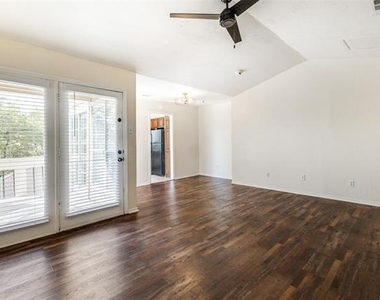 14277 Preston Road - Photo Thumbnail 3
