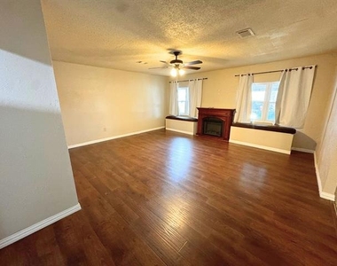 200 Cedar Lane - Photo Thumbnail 6