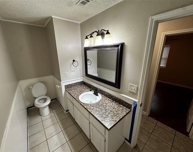 200 Cedar Lane - Photo Thumbnail 15