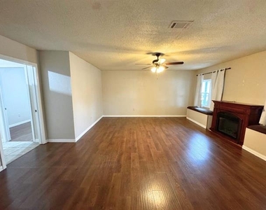 200 Cedar Lane - Photo Thumbnail 5
