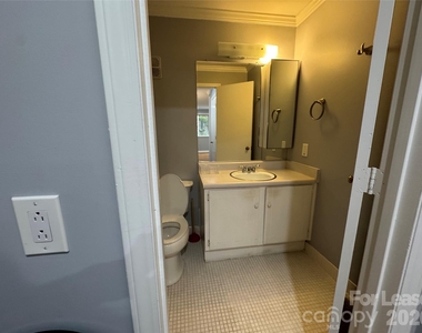 1323 Queens Road - Photo Thumbnail 15