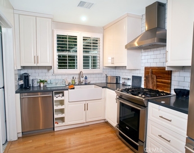 6458 Hanna Ave - Photo Thumbnail 5