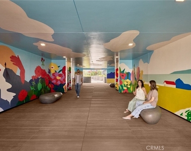 21010 Erwin Street - Photo Thumbnail 27