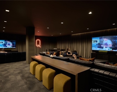 21010 Erwin Street - Photo Thumbnail 10