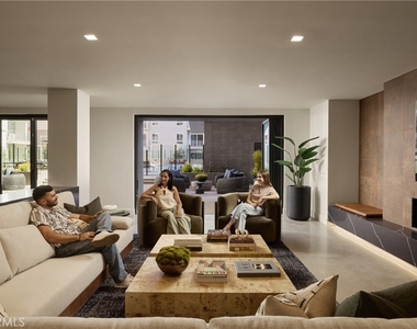 21010 Erwin Street - Photo Thumbnail 32