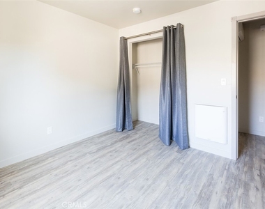210 Laurel Street - Photo Thumbnail 11